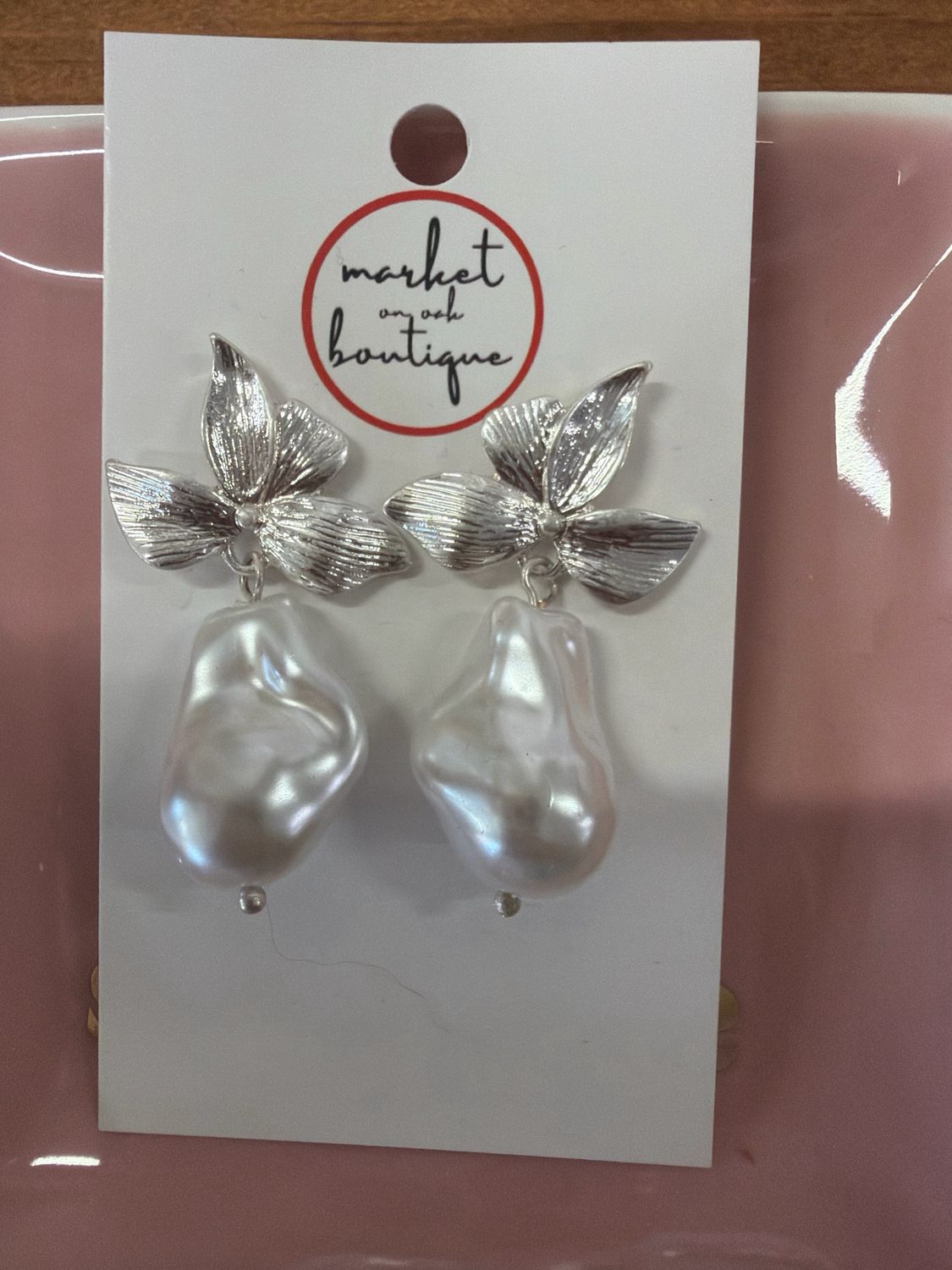 Silver Leaf & Pearl Earrings Silver Leaf & Pearl Earrings