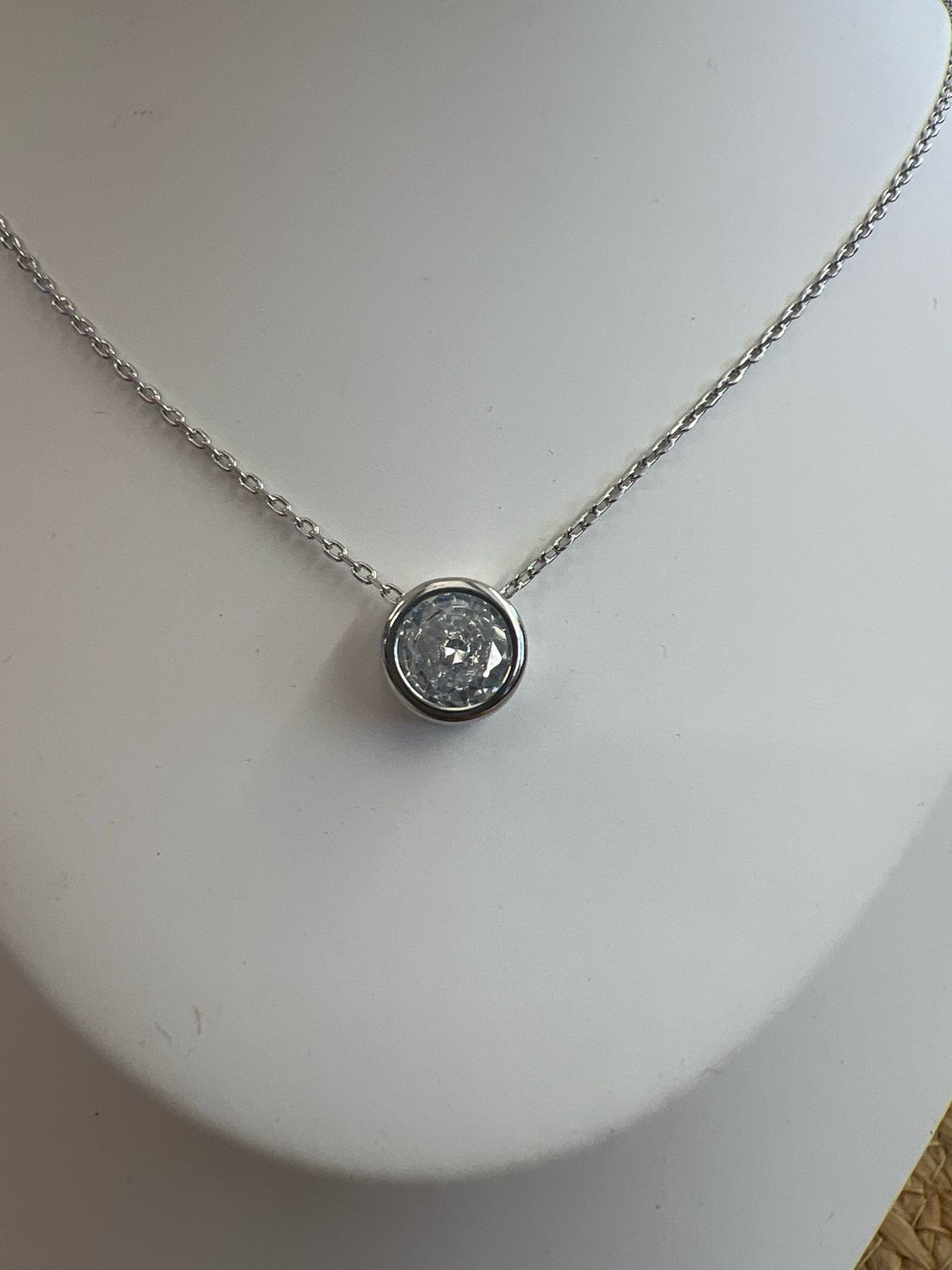 Silver Rhinestone Dot Necklace Silver Rhinestone Dot Necklace