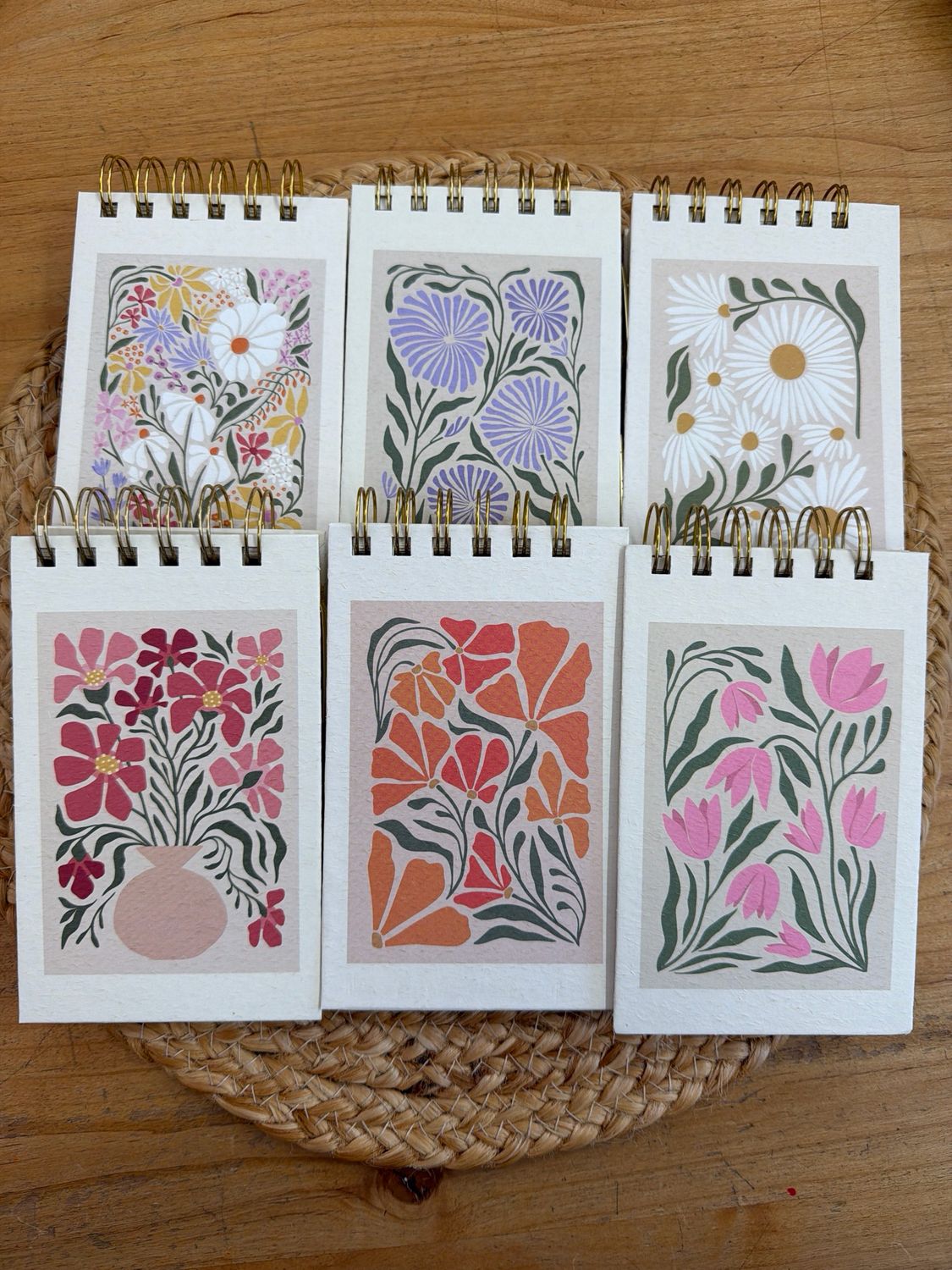 Floral Spiral Notepad & Pen Set Floral Spiral Notepad & Pen Set