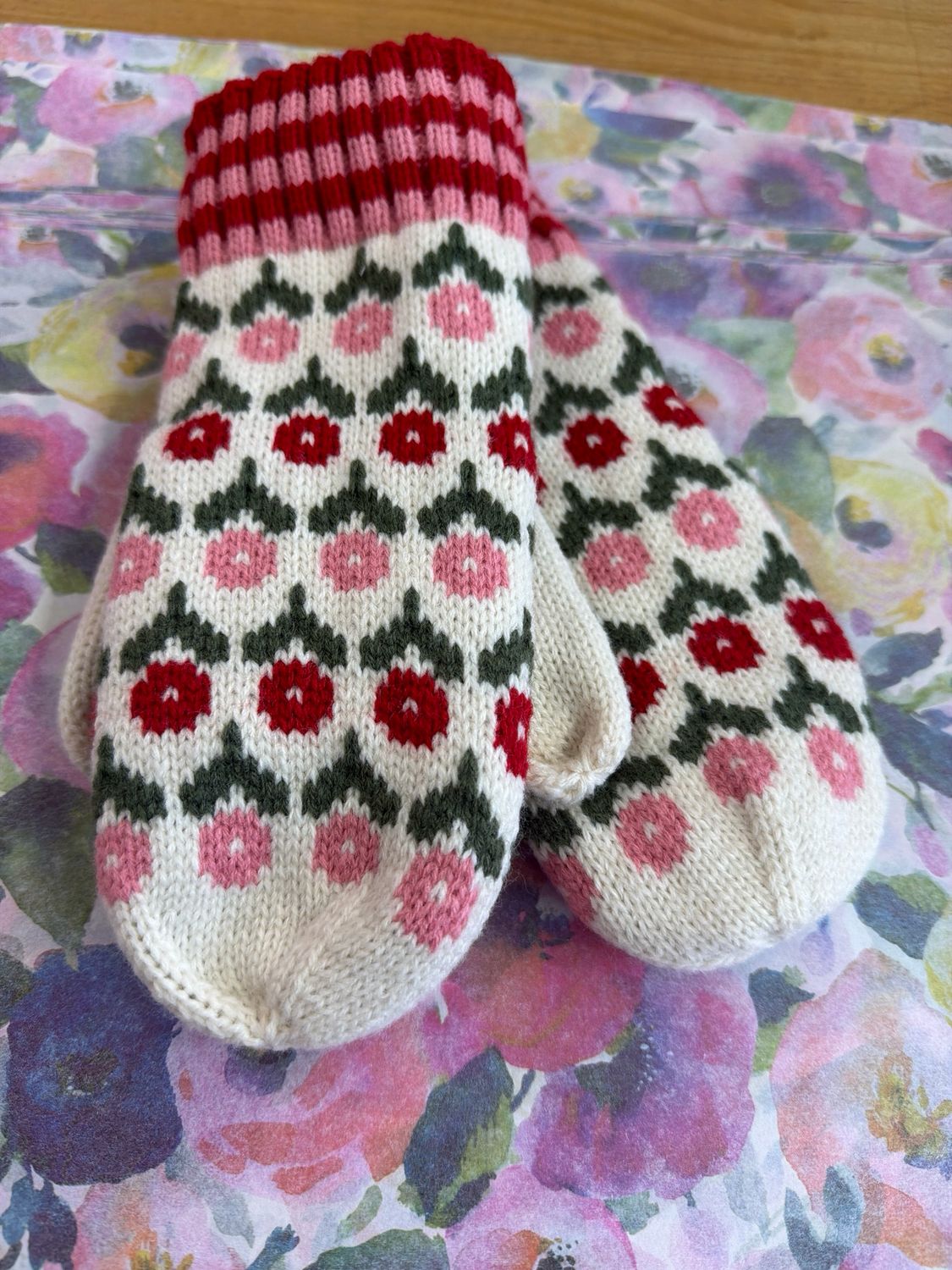Panache Red Floral Mittens Panache Red Floral Mittens