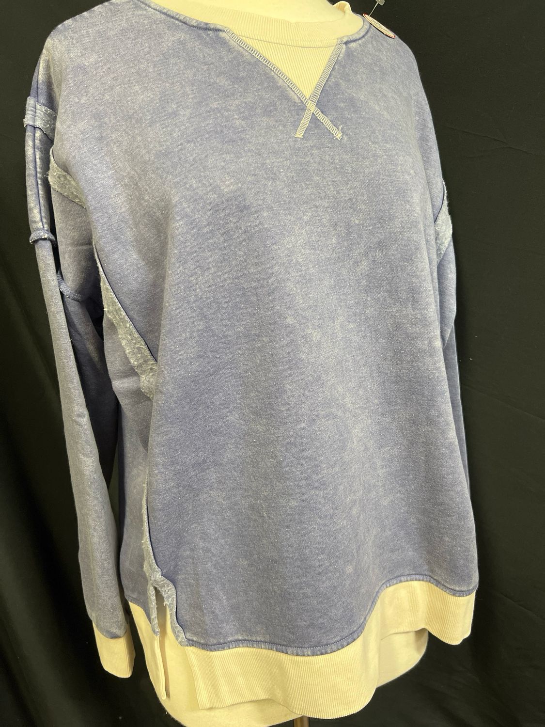 Fleece Acid Washed Marlin Blue Pullover Fleece Acid Washed Marlin Blue Pullover