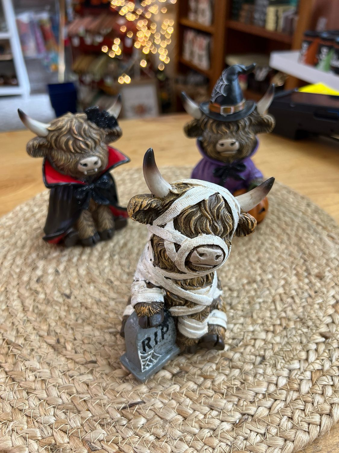5" Halloween Highland Sitter 5" Halloween Highland Sitter