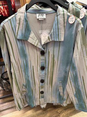 Wild Palms River Button Up Top