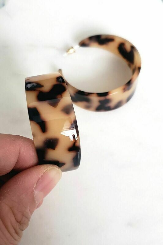 LEOPARD HOOP EARRINGS BROWN