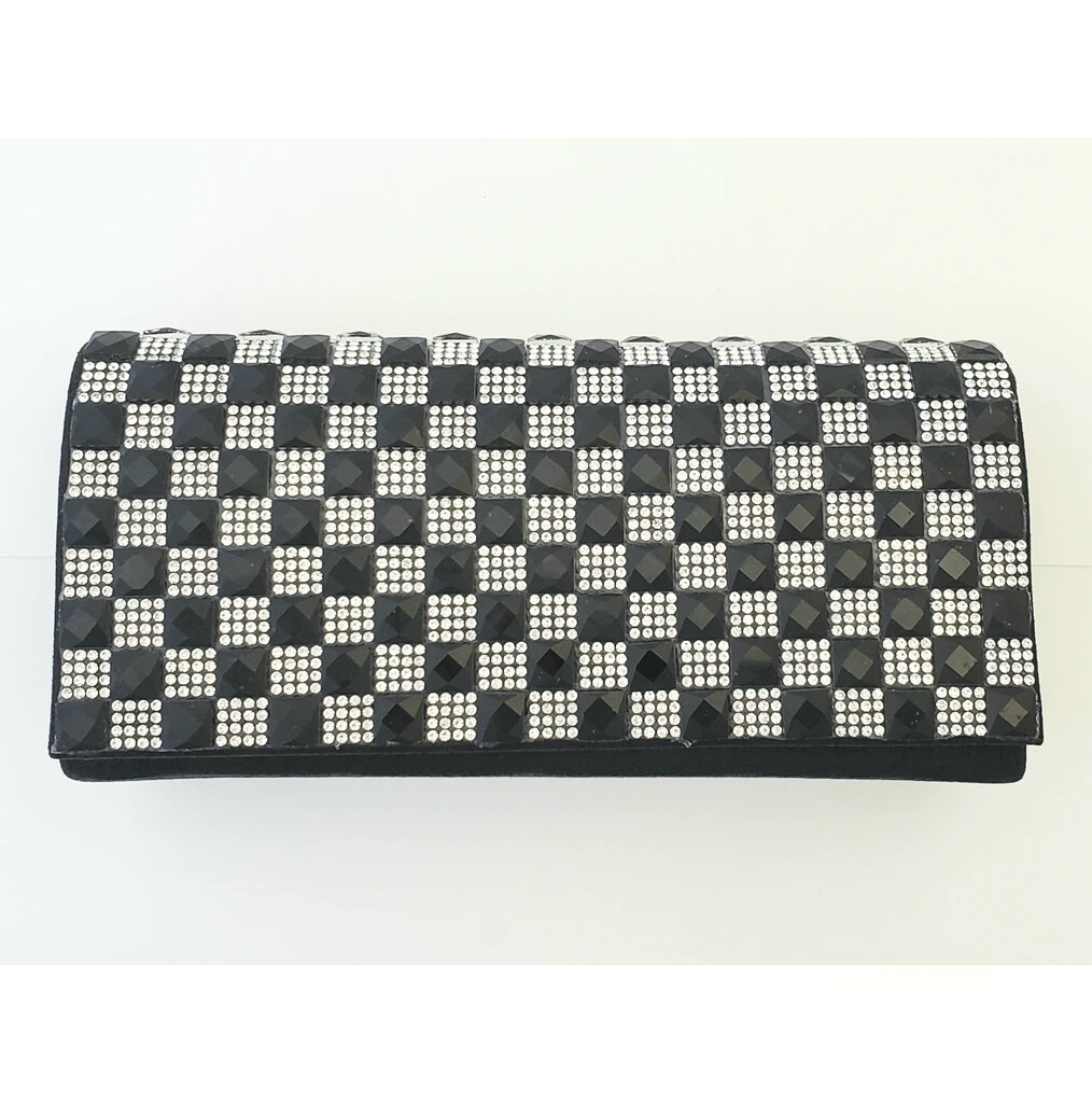 CRYSTAL BLACK CLUTCH 1072