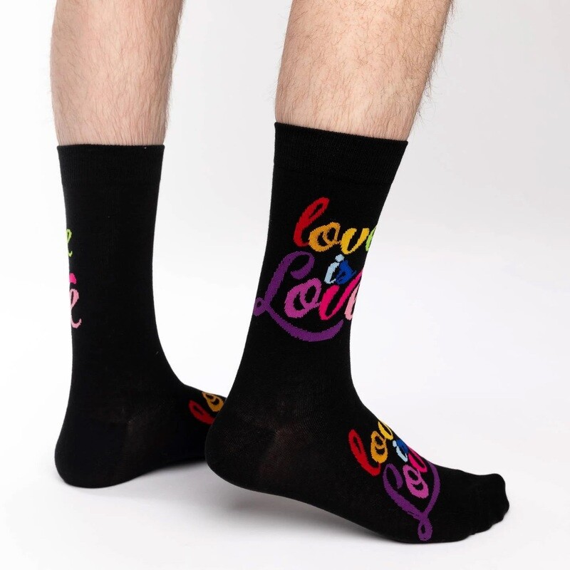 MEN LOVE IS LOVE SOCKS
