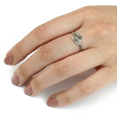 RW2037 Sterling Silver Dueling Leaves Ring
