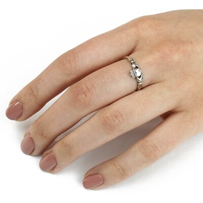 RP1694 Sterling Silver Claddagh Ring