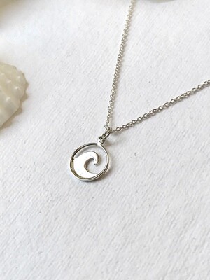 SSN3092 Sterling Silver Shiny Open Wave Necklace