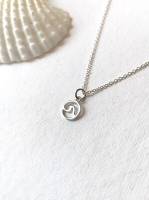 SSN6186 Sterling Silver Mini Round Open Wave Necklace