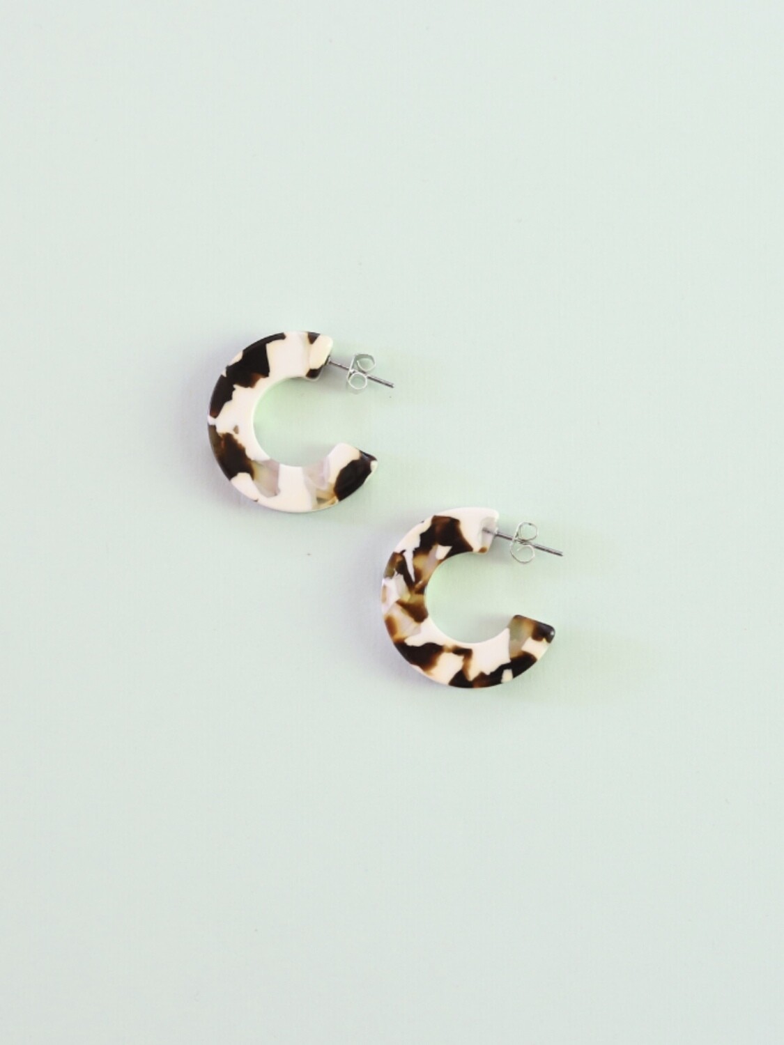 Ray Acetate Hoop Earrings - Coco Cream