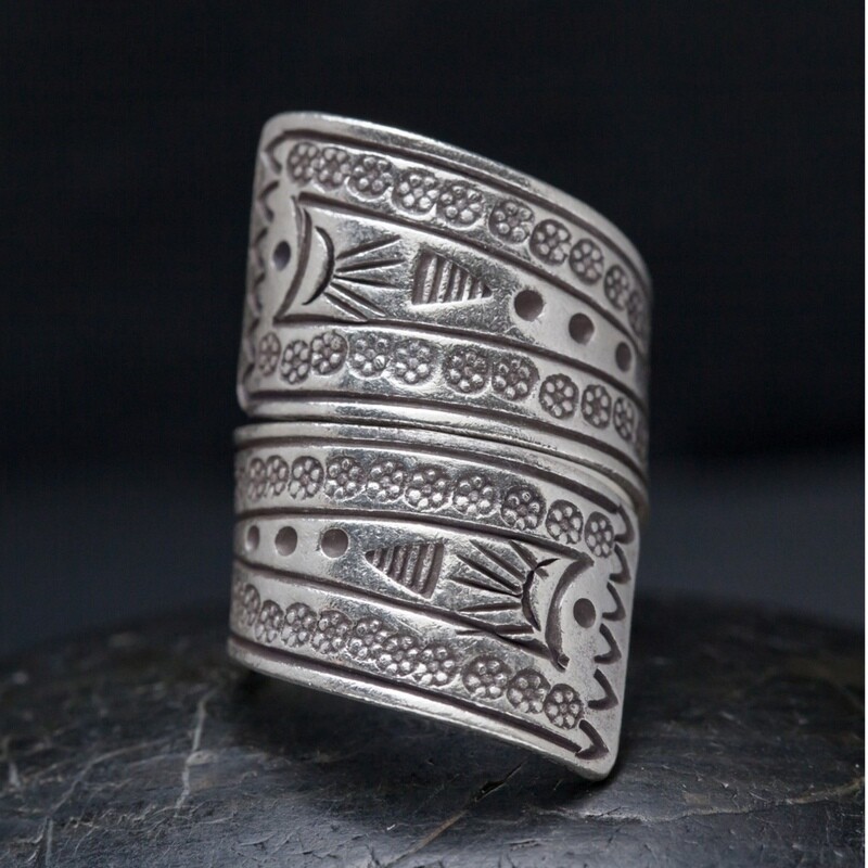 Hill Tribe Silver Wrap Around Band - RB27