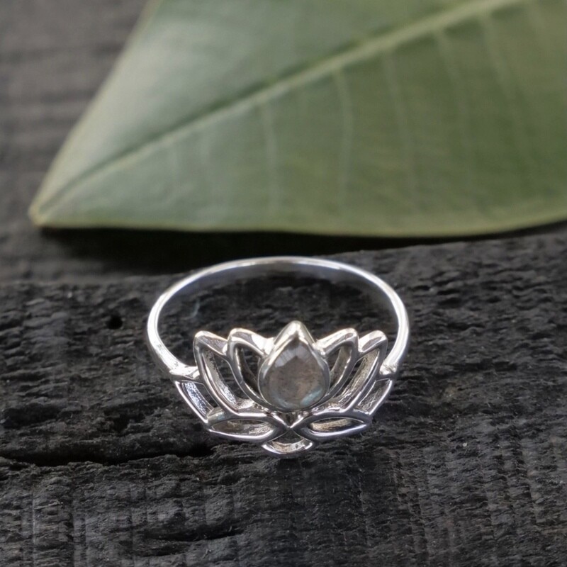 Sterling Silver Labradorite Lotus Ring - RB33