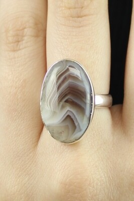 SIZE 6.75 - Sterling Silver Oval Banded Agate Ring - RIG6102