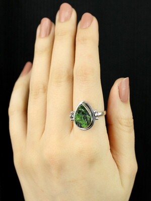 SIZE 10 - Sterling Silver Chrome Diopside Ring - RIG10106