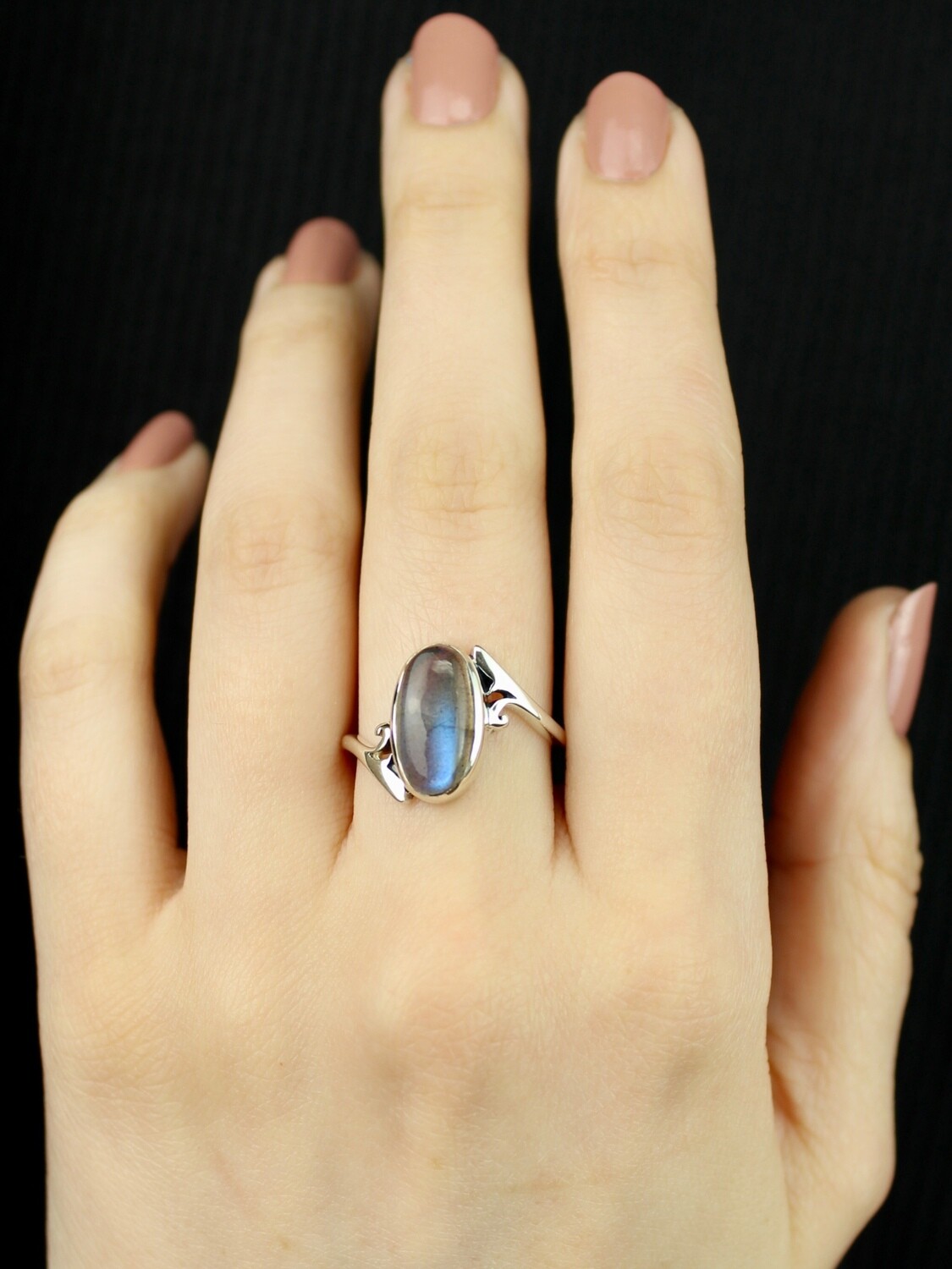 SIZE 9 - Sterling Silver Oval Labradorite Ring - RIG9111