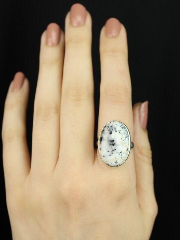 SIZE 8 - Sterling Silver Dendritic Agate Oval Ring - RIG8103