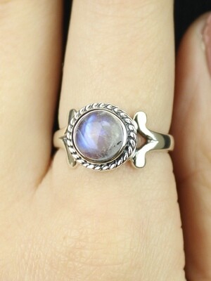 SIZE 8 - Sterling Silver Round Rainbow Moonstone Ring - RIG8115