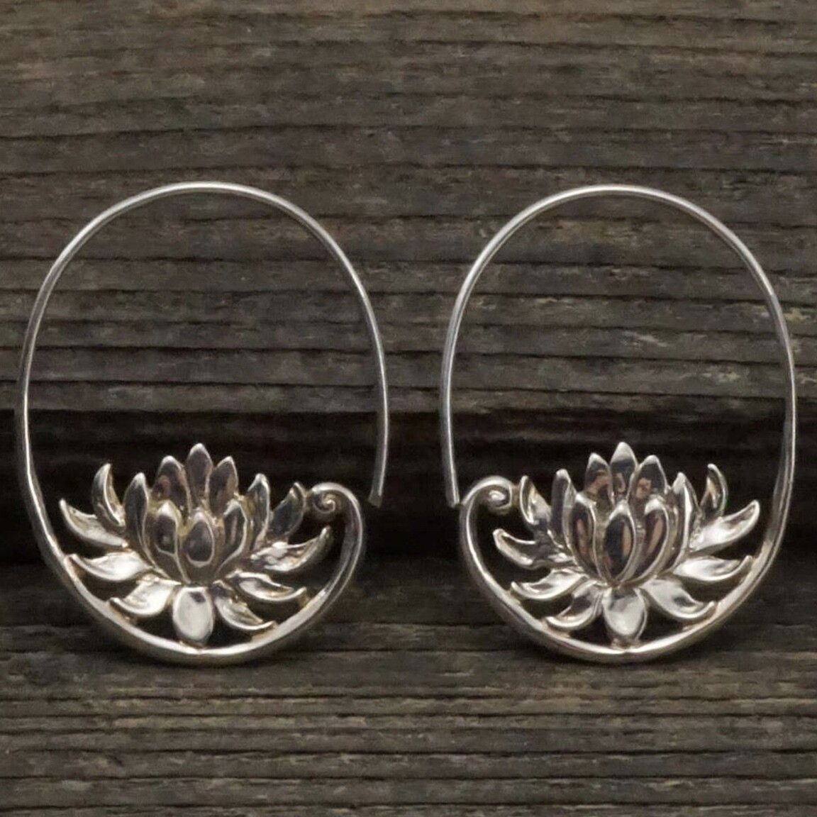 Water Lily Earrings in Sterling Silver - IBE148