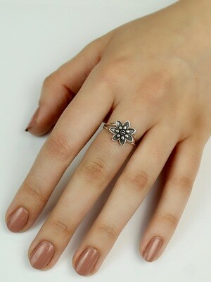 Sterling Silver Pointed Lotus Ring - RW2284