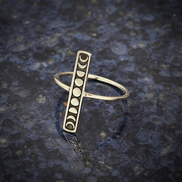 Sterling Silver Vertical Moon Phases Ring - NR87