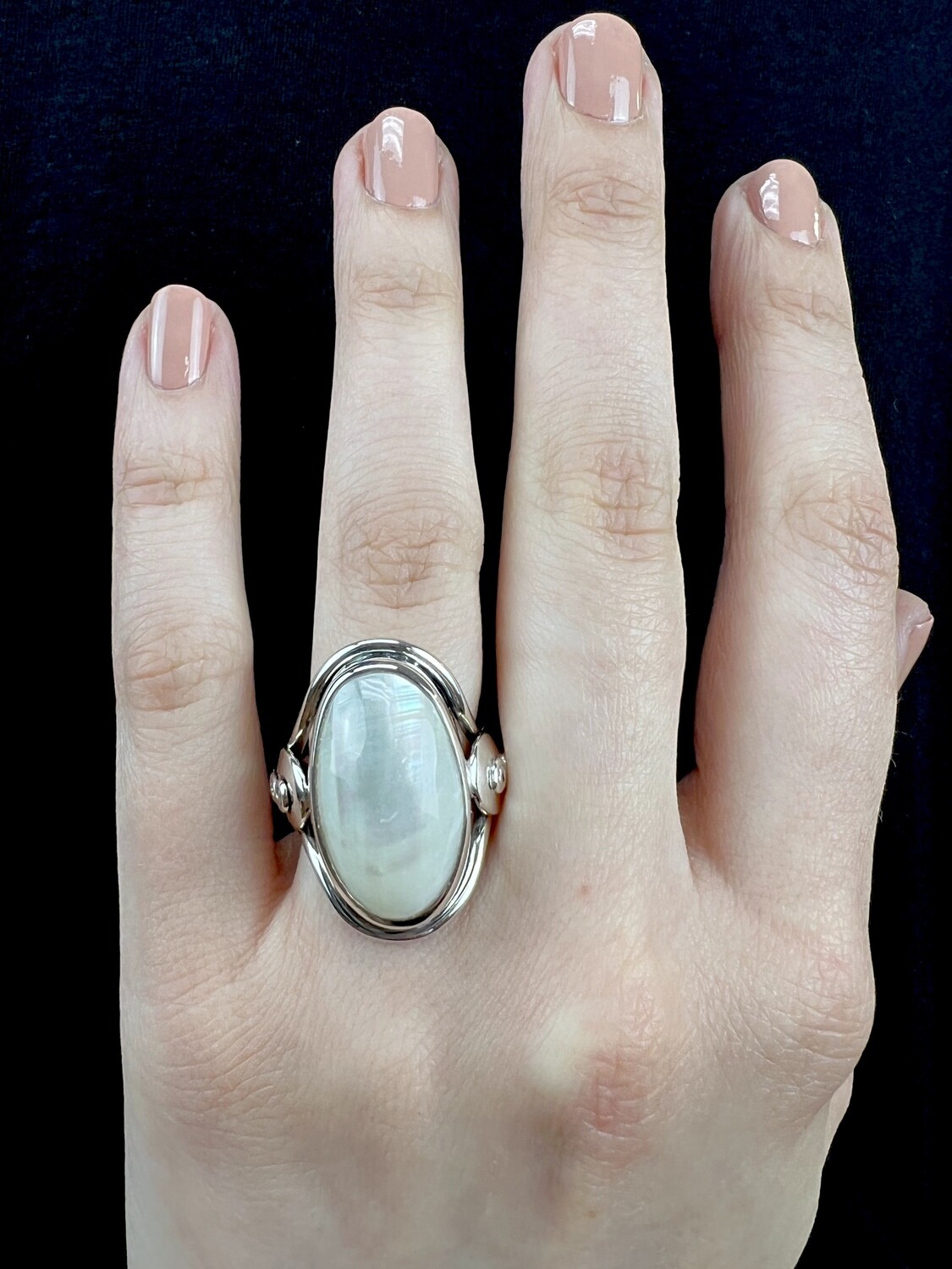 SIZE 6 - Sterling Silver Osima Mabe Pearl Ring - RIG6118