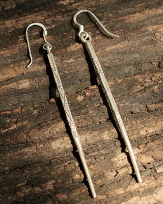 Hill Tribe Silver Etched Spike Earrings - EB40