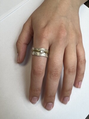 Sterling Silver &amp; Zircon Spinner Ring - RB57