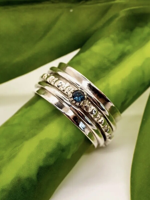 Sterling Silver Triple Stone Spinner Ring - RB63