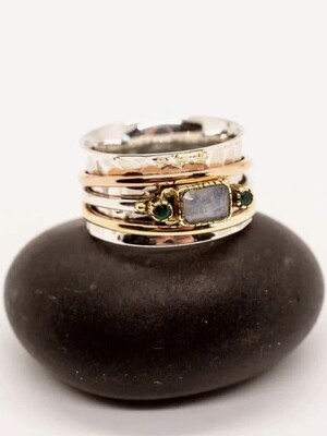 Sterling Silver Moonstone Emerald Spin Ring - RB64