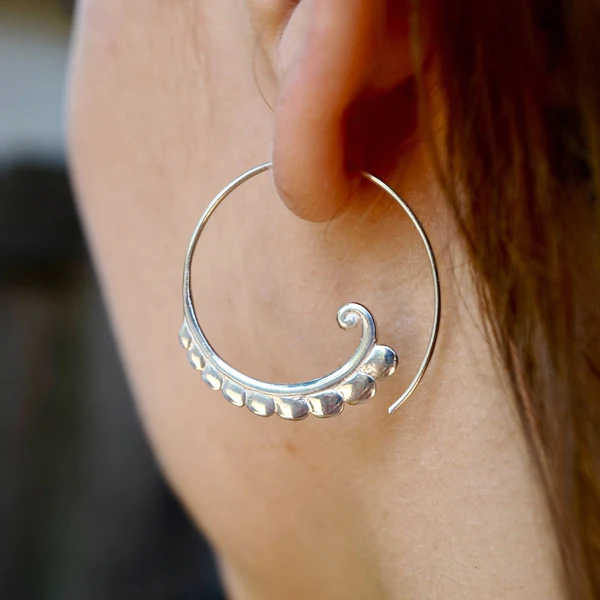 Illuminate Spiral Hoop Earrings in Sterling Silver - IBE104