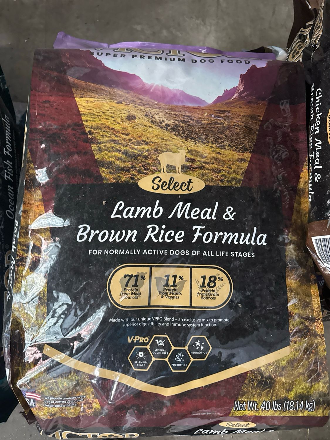 Victor Lamb &amp; Brown Rice 40lb