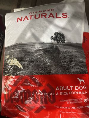 Diamond Nat Adult Dog Lamb&amp;Rice 40lb (red)