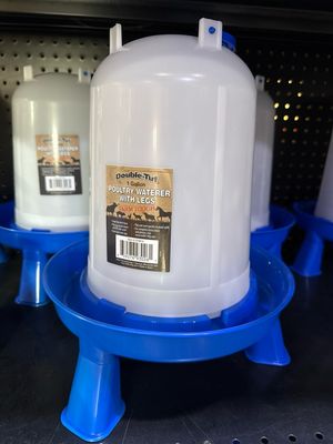 Double-Tuf Poultry Waterer w/ Legs 1Gal 