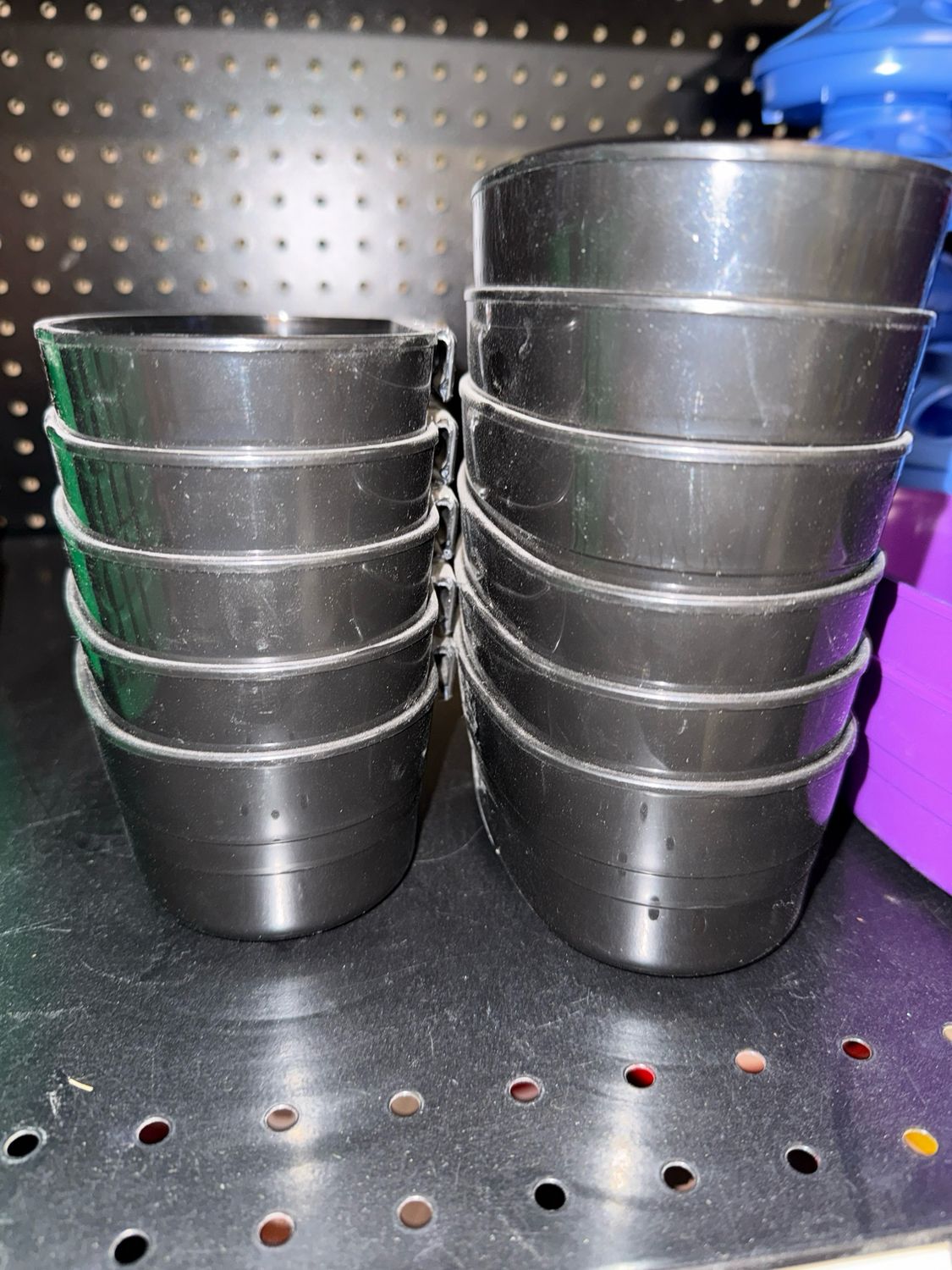 Cage Cup Plastic 32oz Black 