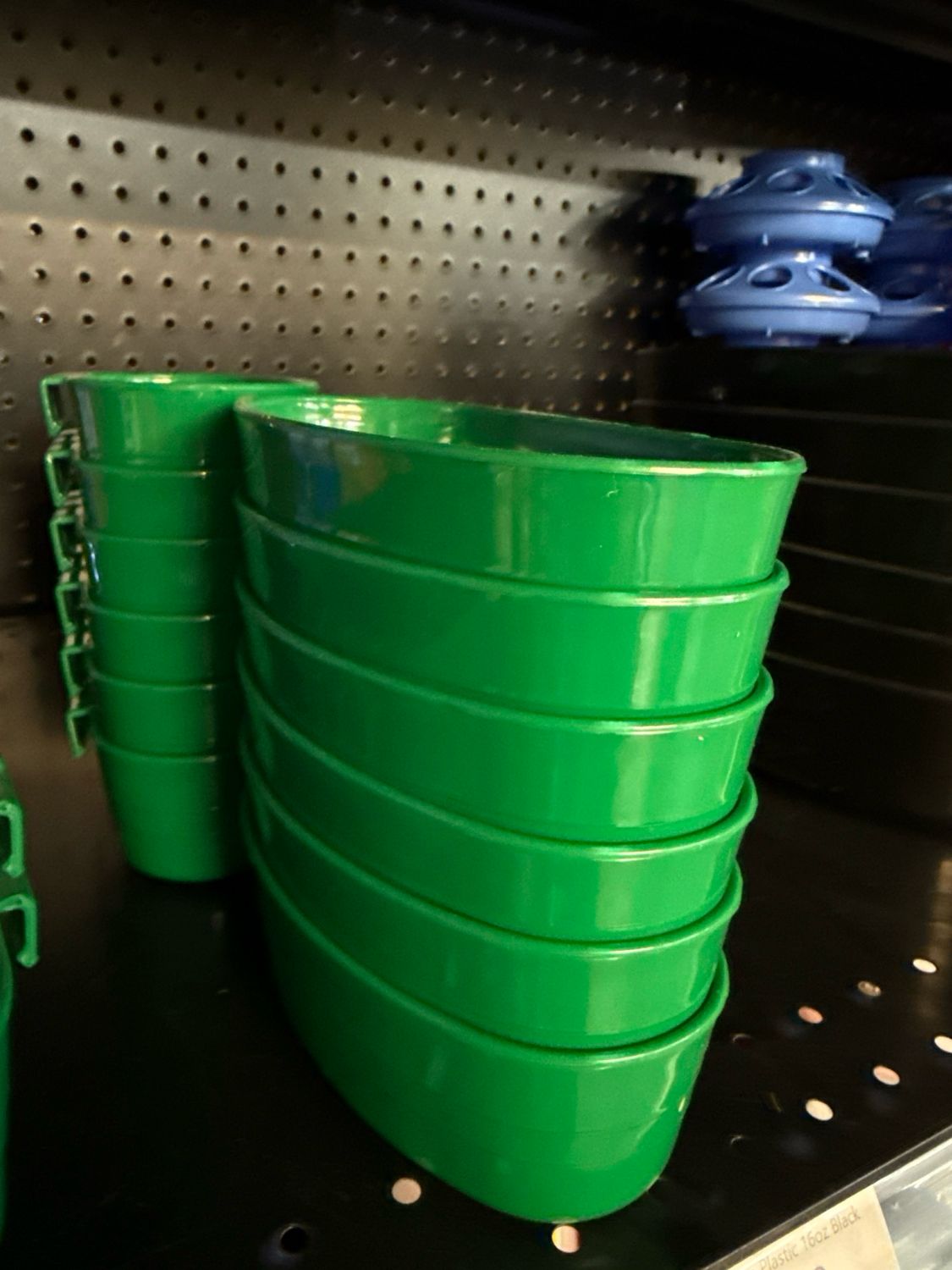 Cage Cup Plastic 16oz Green 