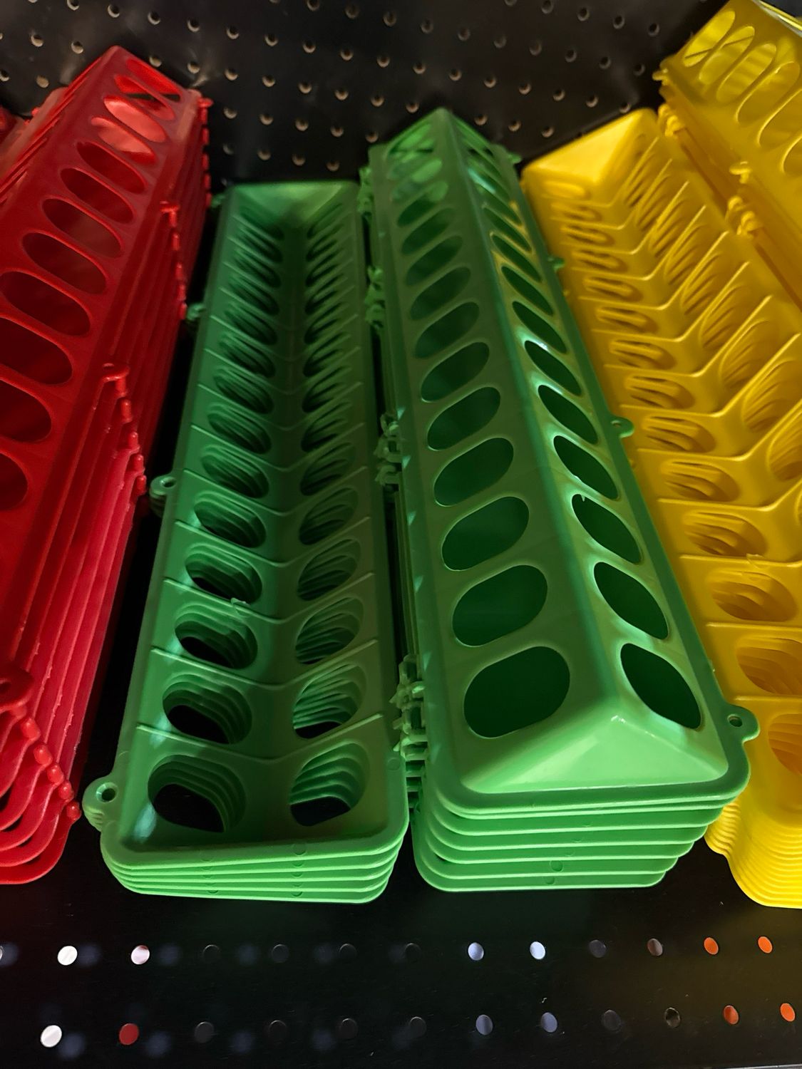 Plastic Feeder Fliptop 820 Green 