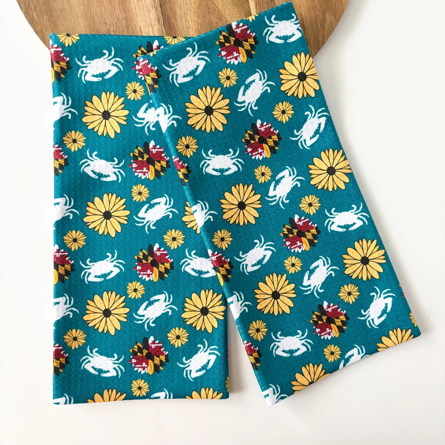 Turquoise Maryland Flower & Crab Patterned Waffle Towel