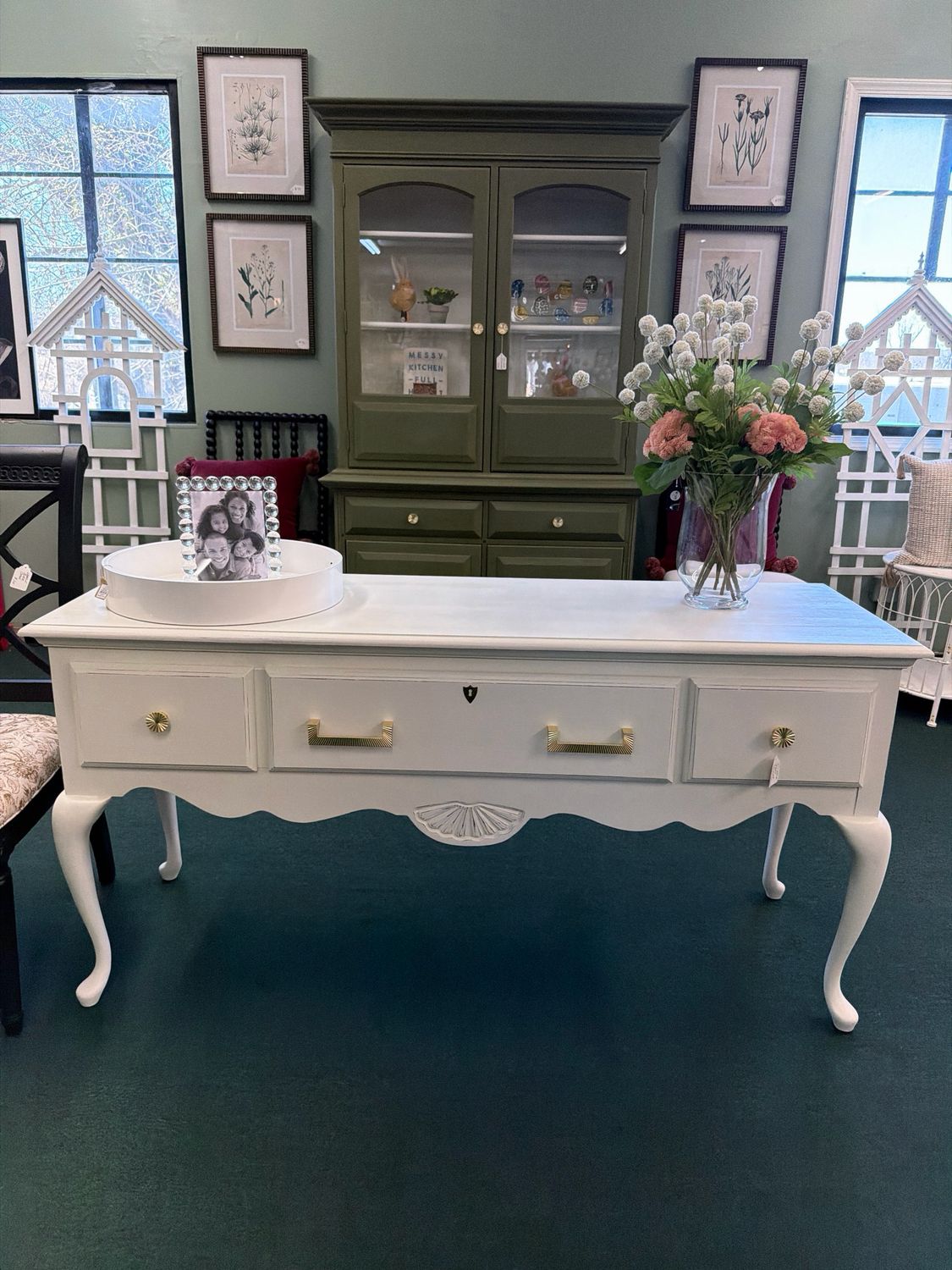 Old White w Matte Laquer Console L59xHx29.5 xD 19