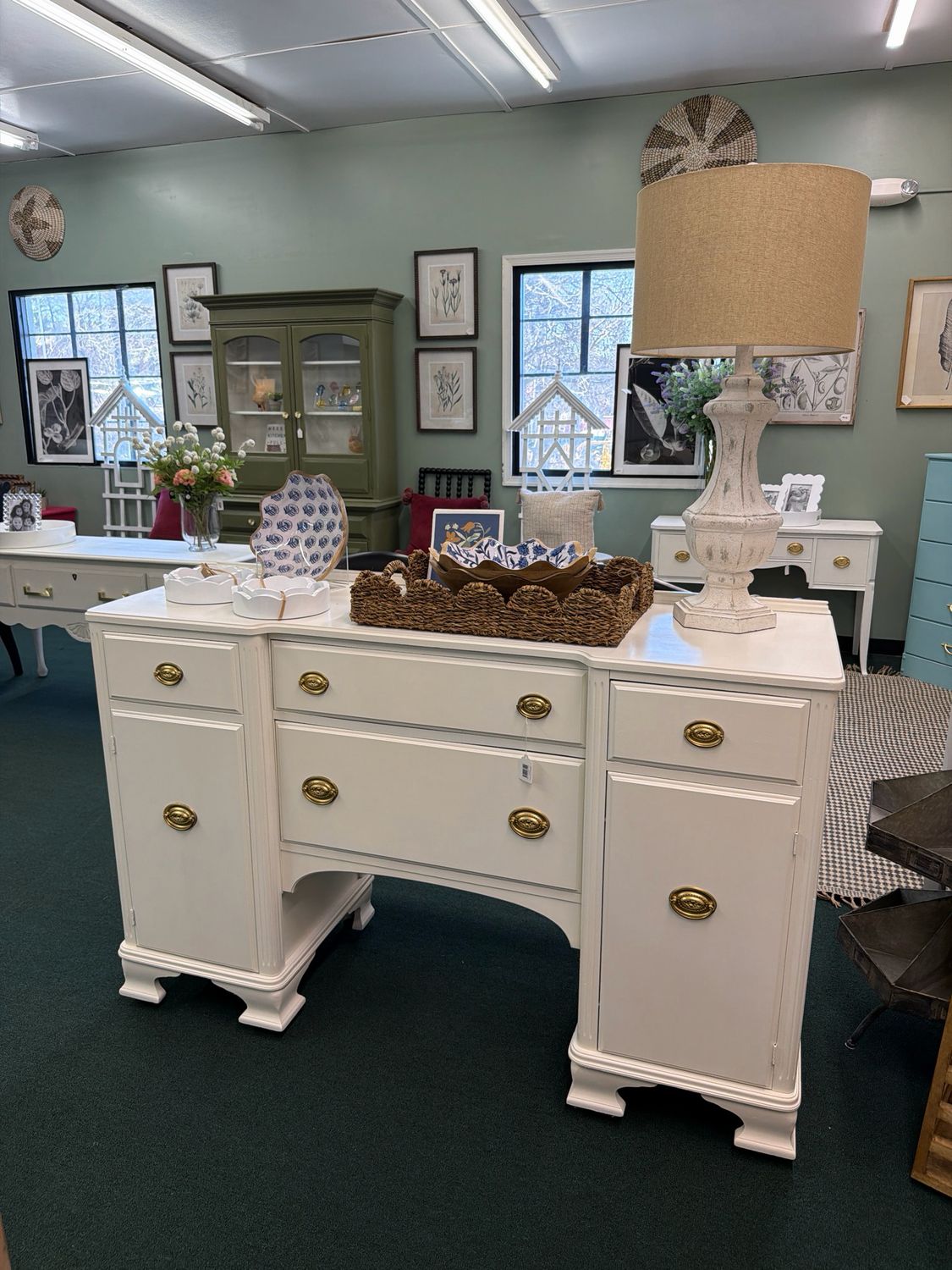 Vintage Server Antique White D19xH39xL59