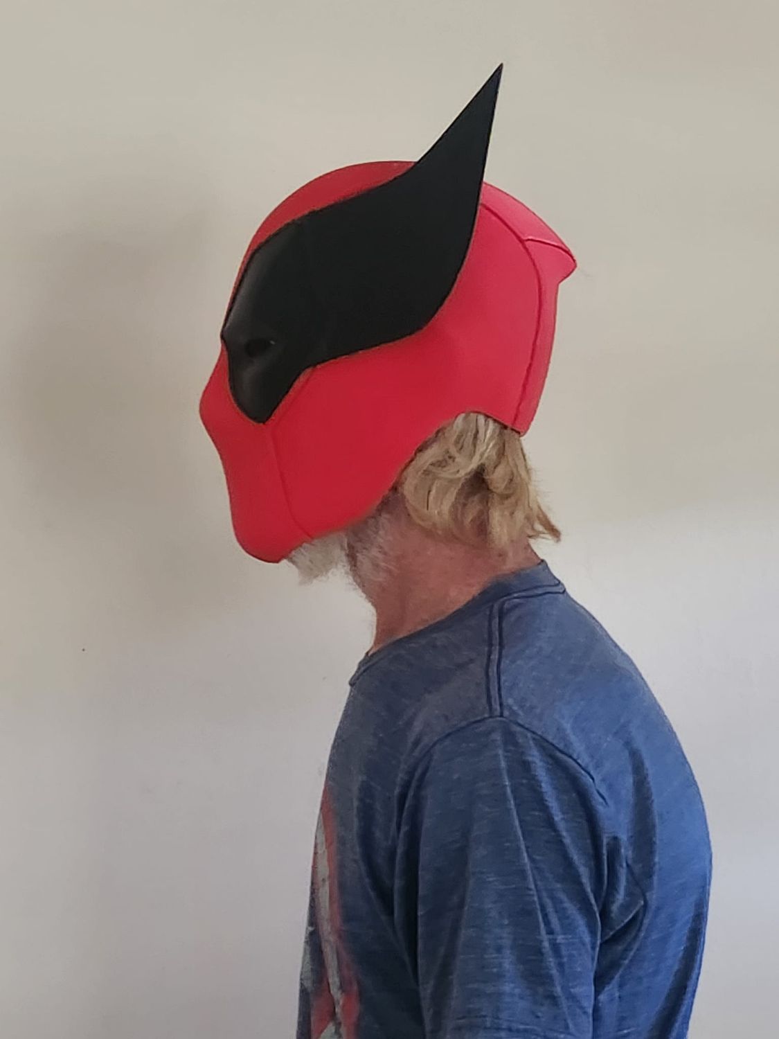 "polverine" Deapool and Wolverine Fan Art Helmet wearable!!!!