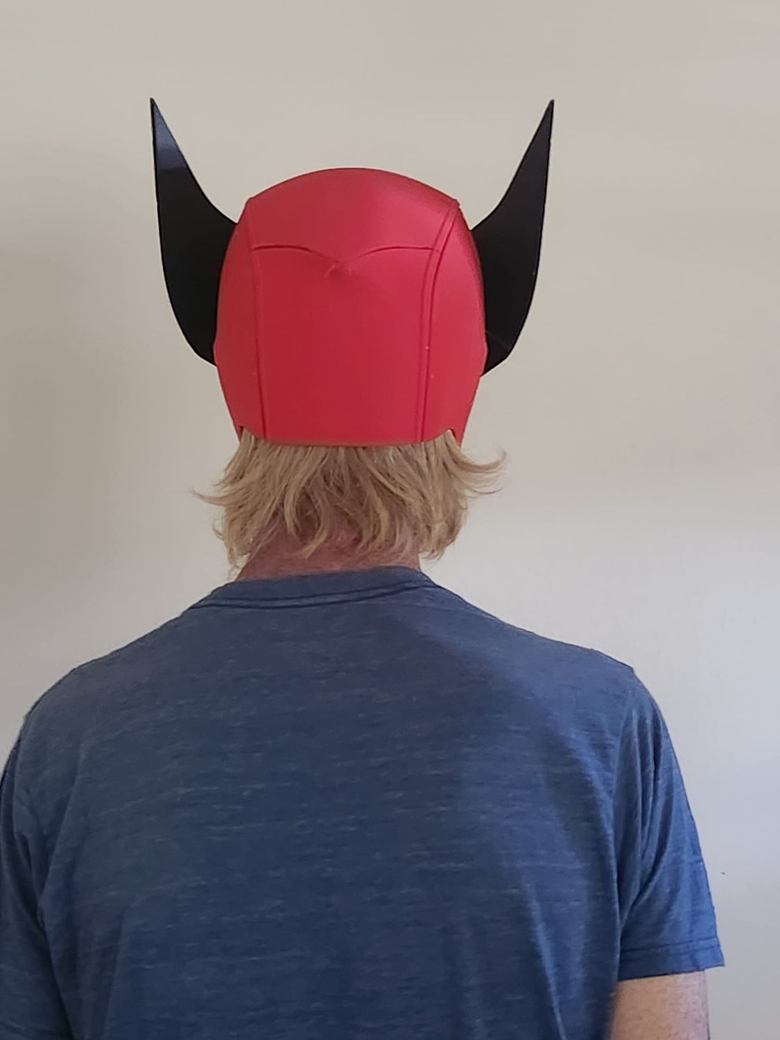 "polverine" Deapool and Wolverine Fan Art Helmet wearable!!!!