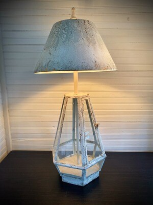 Terrarium Lamp With Metal Shade