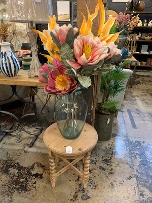 Sm Round Wooden Side Table with Turned Legs