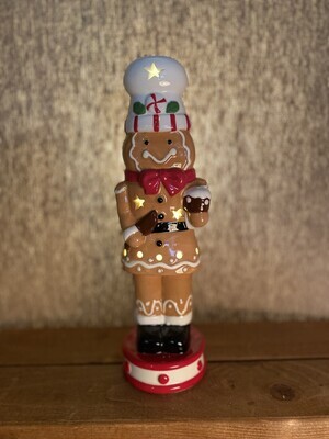 Nutcrackers, Gnomes, Gingerbread Men & People