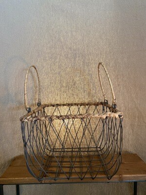 Square Wire Basket w/Woven Handle - Sm