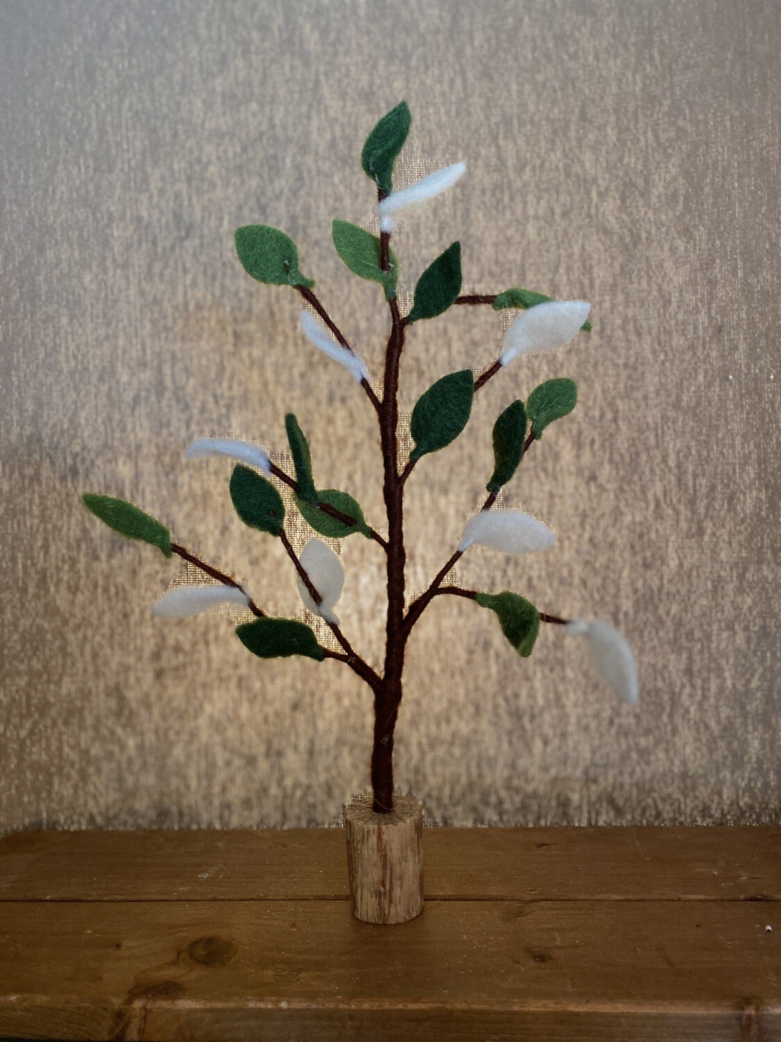 Felt Tree on Molded Resin - Sm Felt Tree on Molded Resin - Sm