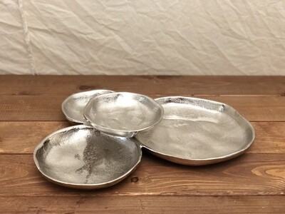 Silver Textured 4-Bowl Dish