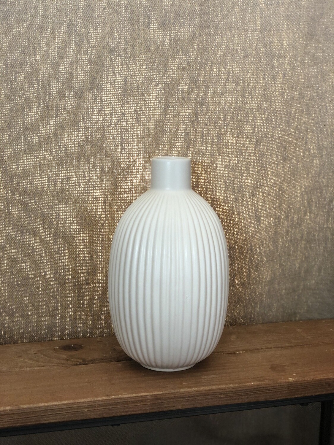 Porcelain Vase Cream Short