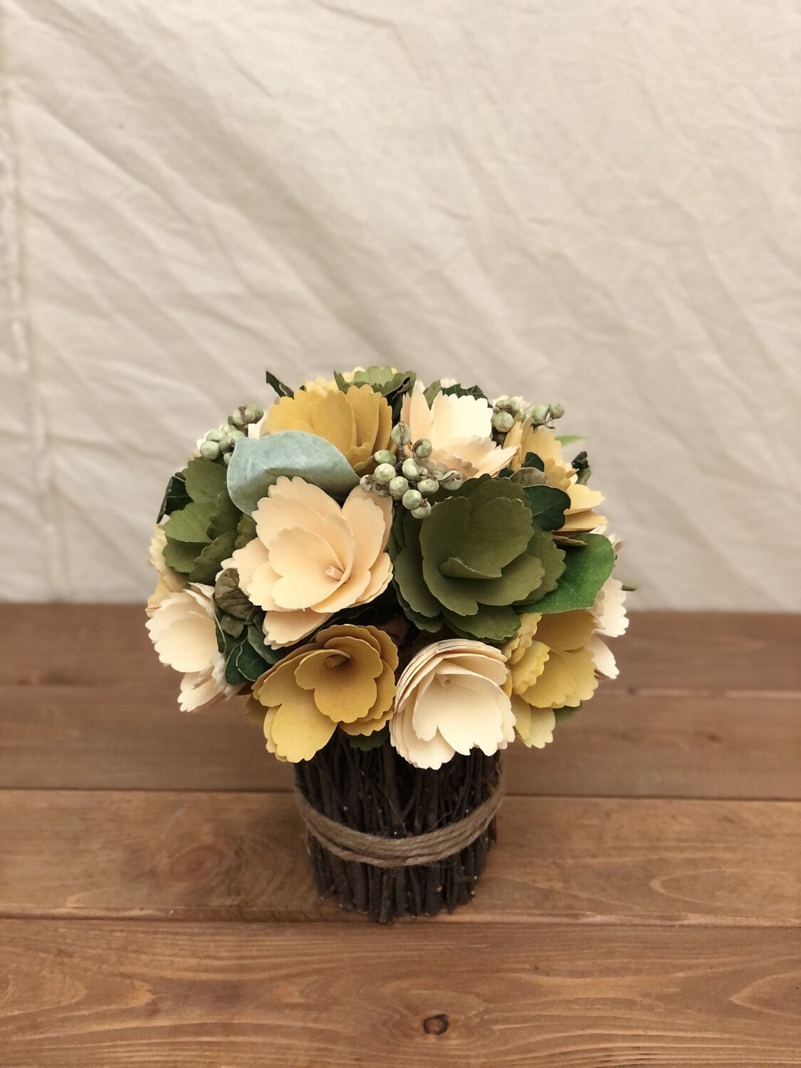 Wood Chip Flower Bouquet 8.6" Wood Chip Flower Bouquet 8.6"